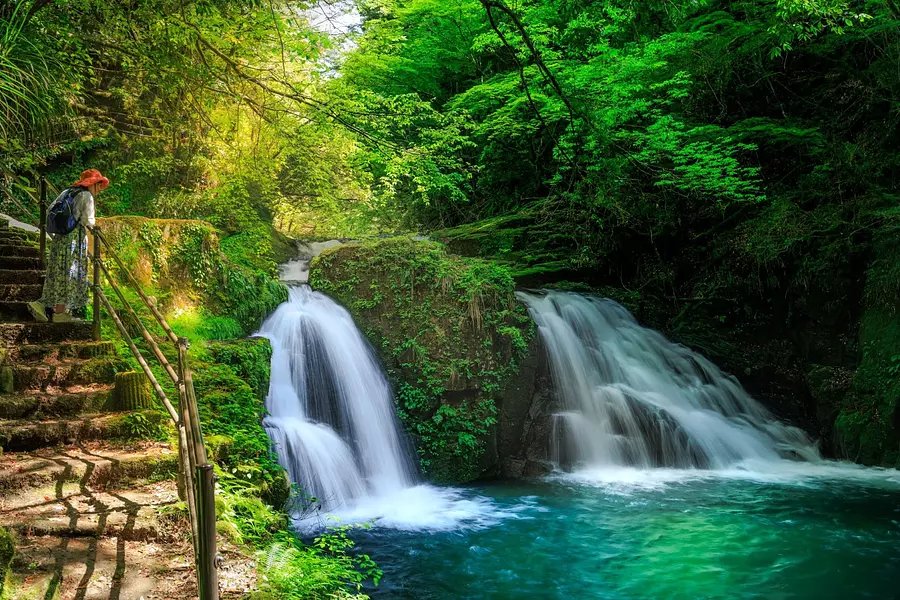 🏞️ 아카메 48 폭포(아카메시주하치타키) 이미지 1